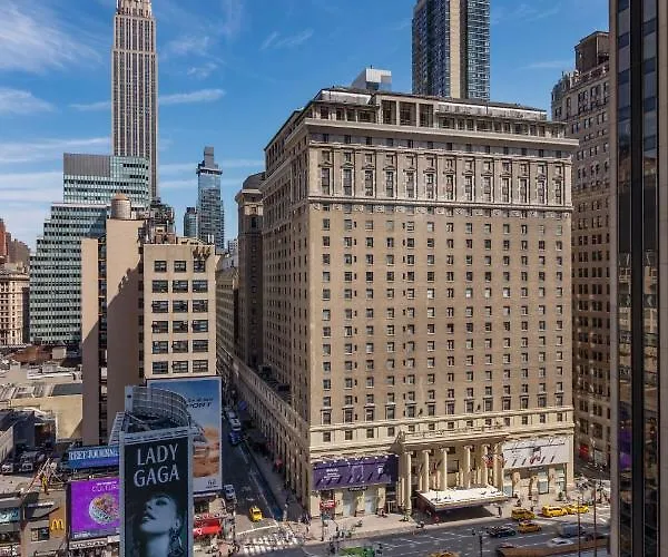 Top Accommodations near Penn Station New York for a Convenient Stay