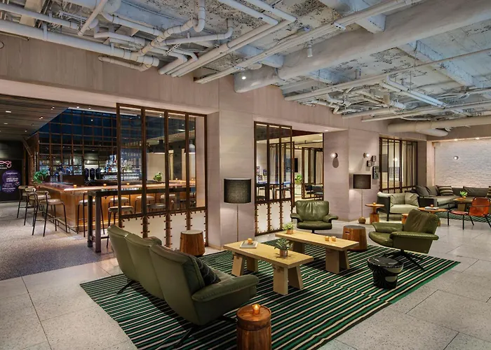 Best Fun New York Hotels for Unforgettable Stays